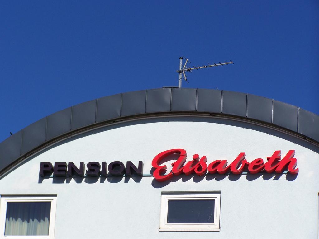 Pension Elisabeth - Rooms & Apartments Salzburg Exteriör bild